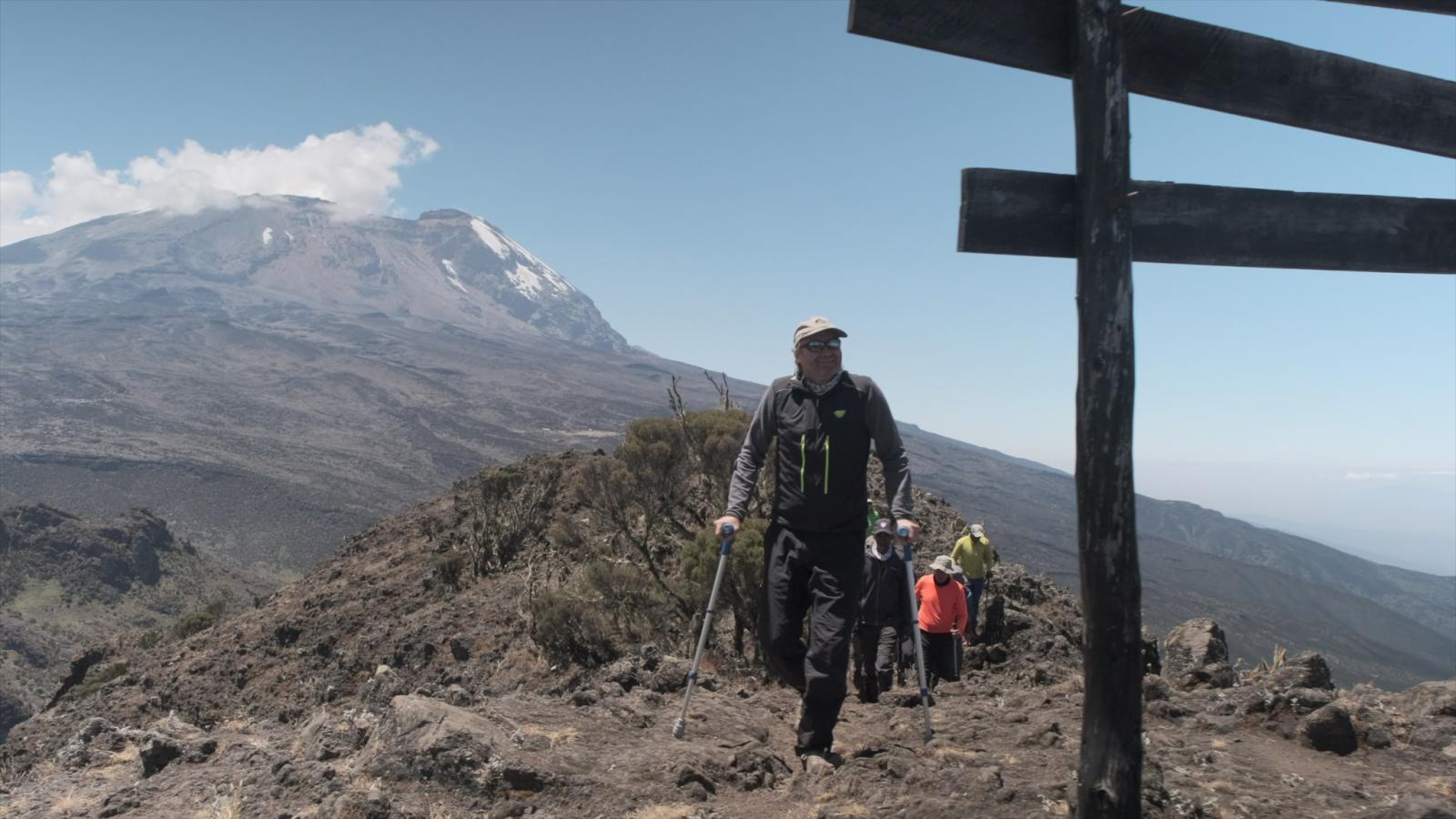 Kilimandscharo – diesmal mit Krücken