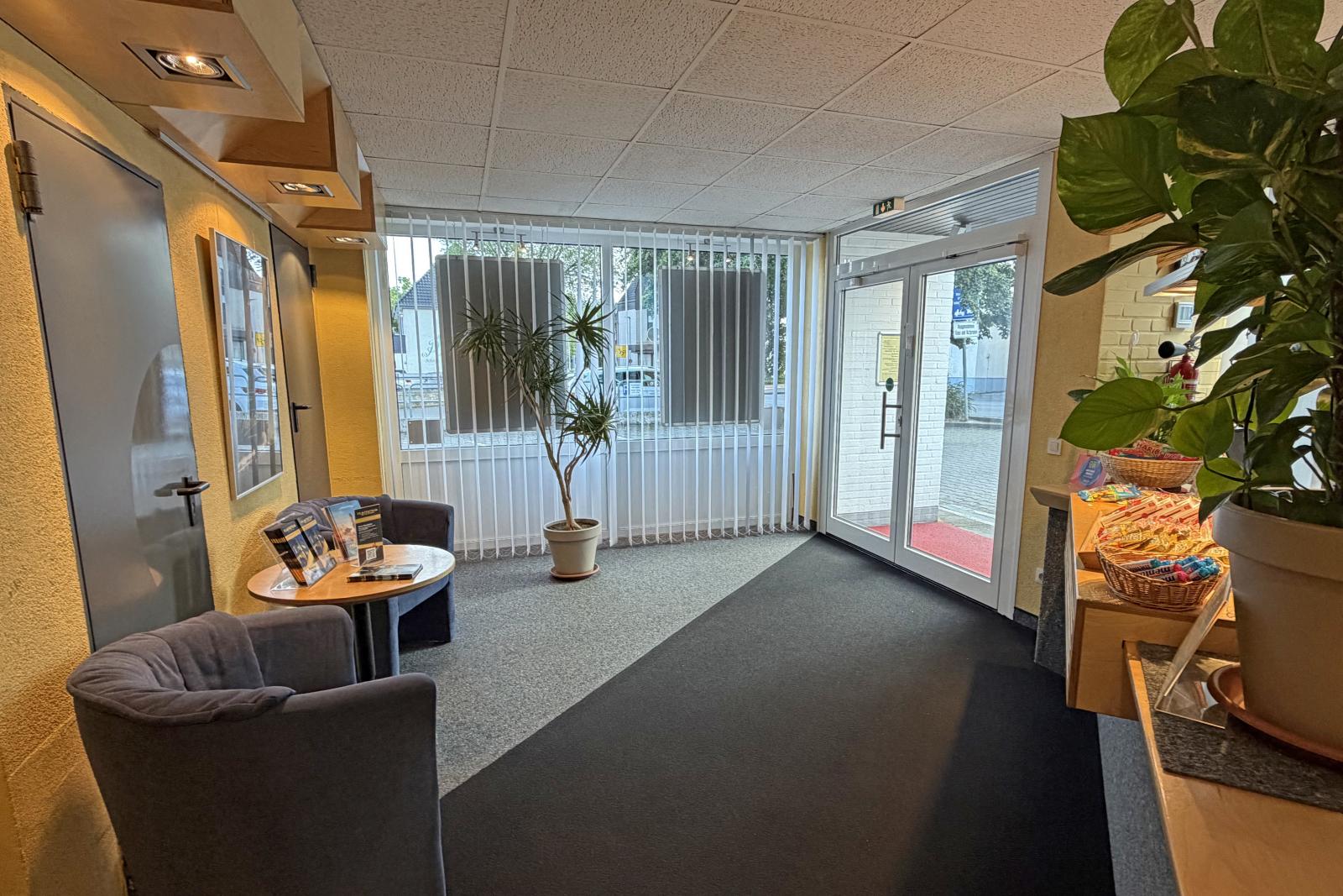 Kino Foyer mit Eingang 